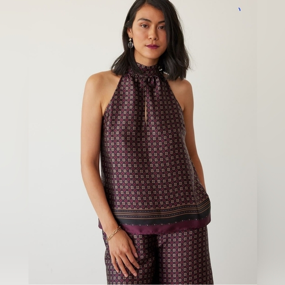 Reitmans Tops - Reitmans Sleeveless Satin Blouse